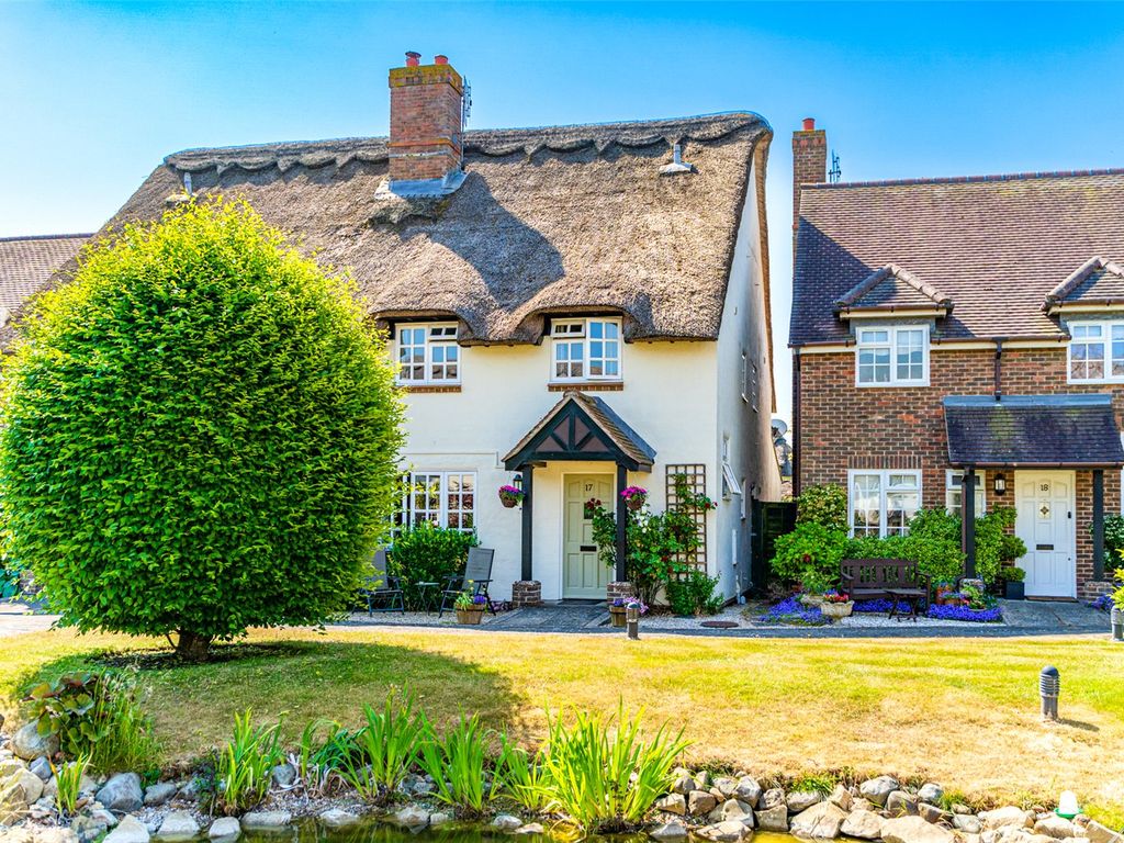 3 bed semidetached house for sale in The Beaches, Waterford Gardens