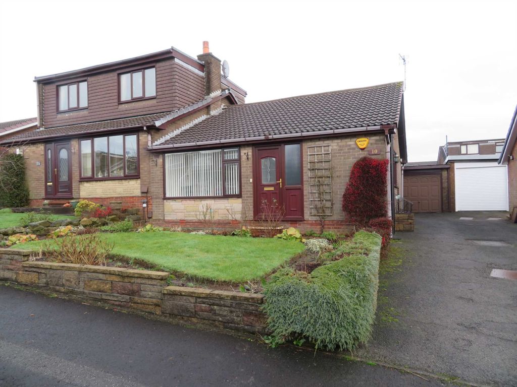 2 bed semidetached bungalow for sale in Charnwood Close, High Crompton