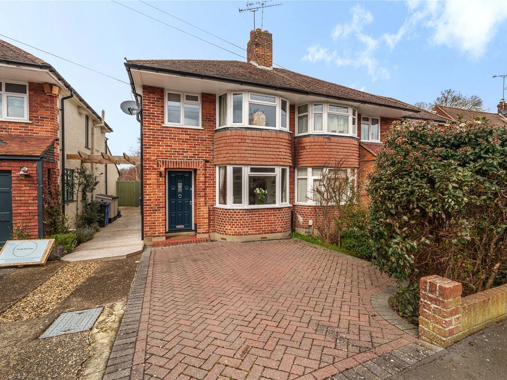 3 bed semidetached house for sale in Horsell, Surrey GU21 Zoopla