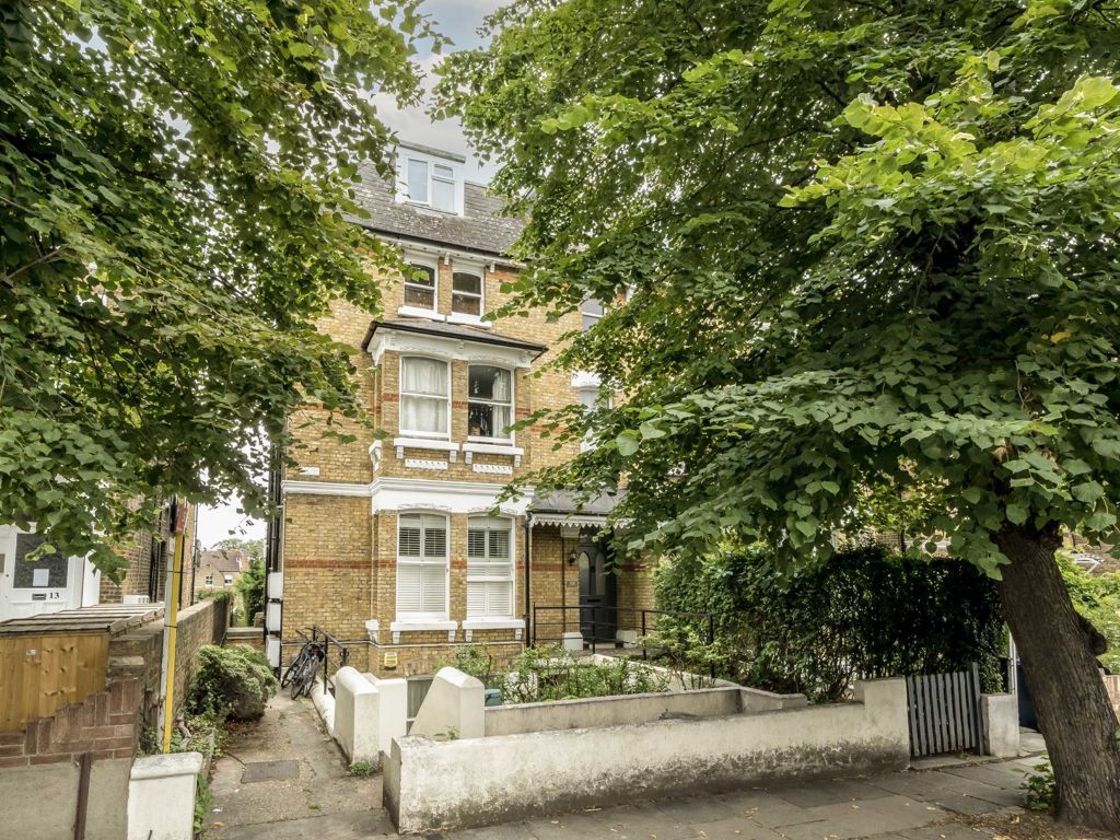 1 bed flat for sale in Cumberland Park, London W3, £325,000 Zoopla