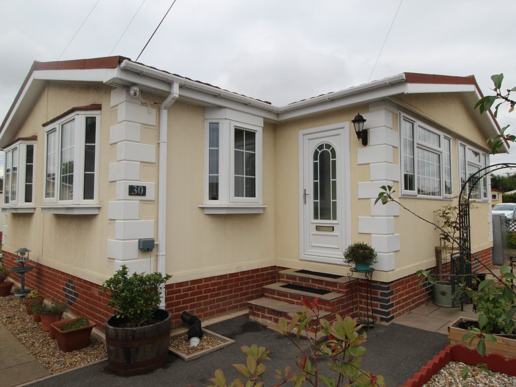 2 bed mobile/park home for sale in St. Christophers Park, St. Christophers Road, Ellistown