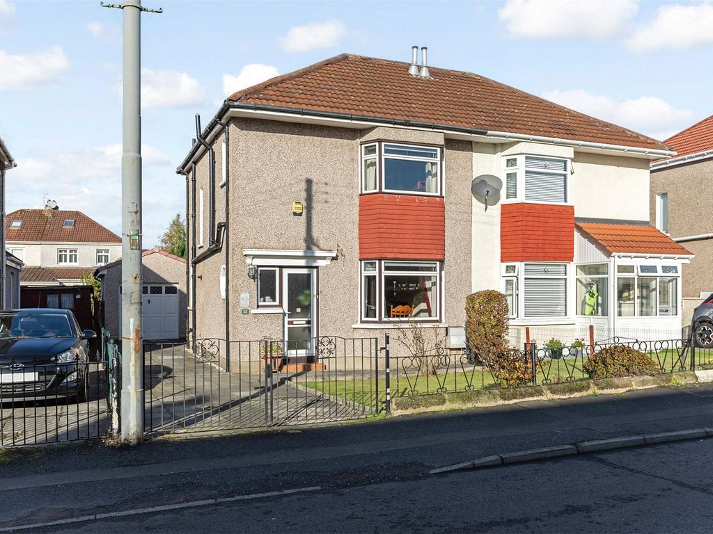 3 bed semidetached house for sale in Sugworth Avenue, Garrowhill
