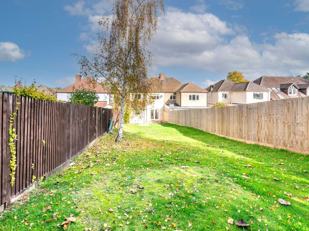 Roughdown Avenue Boxmoor HP3  