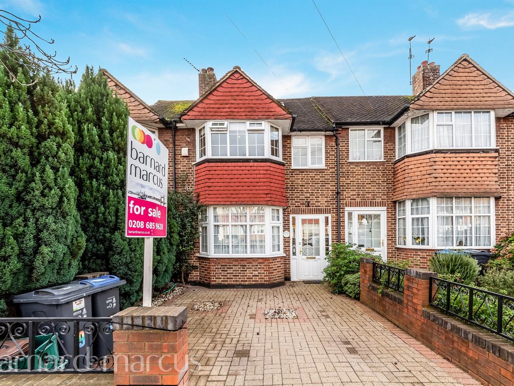 4 bed terraced house for sale in Kingsbridge Road, Morden SM4 Zoopla