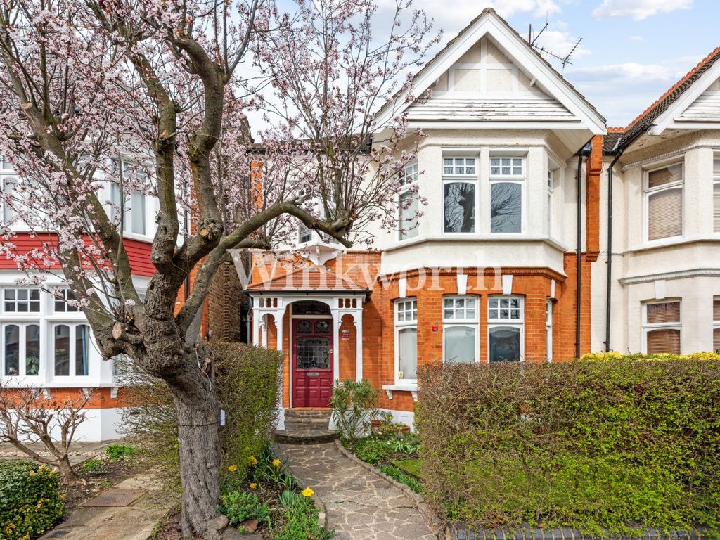 5 bed semidetached house for sale in Conway Road, London N14 Zoopla