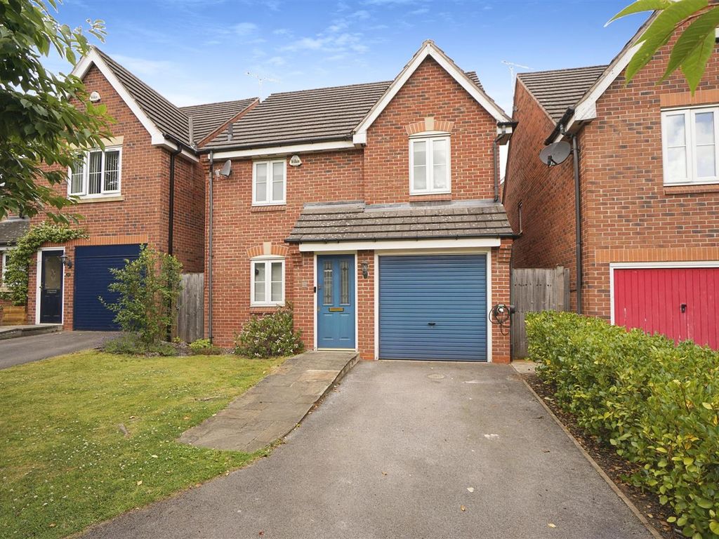 3 bed detached house for sale in Middlewood Drive East, Sheffield
