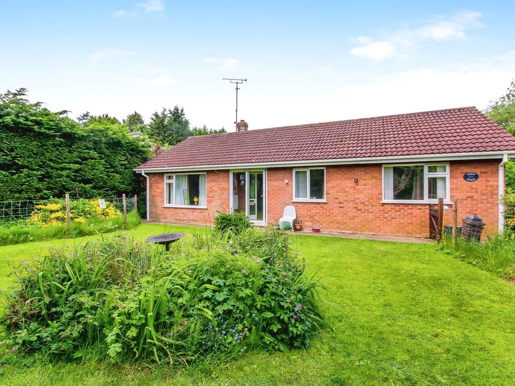 3 bed detached bungalow for sale in Blacksmith Lane, East Keal, Spilsby PE23, £250,000 Zoopla