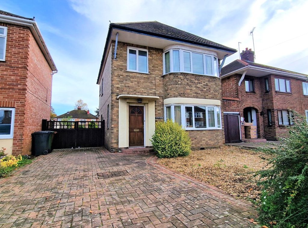 3 bed link detached house for sale in Paston Lane, Paston, Peterborough PE4, £290,000 Zoopla