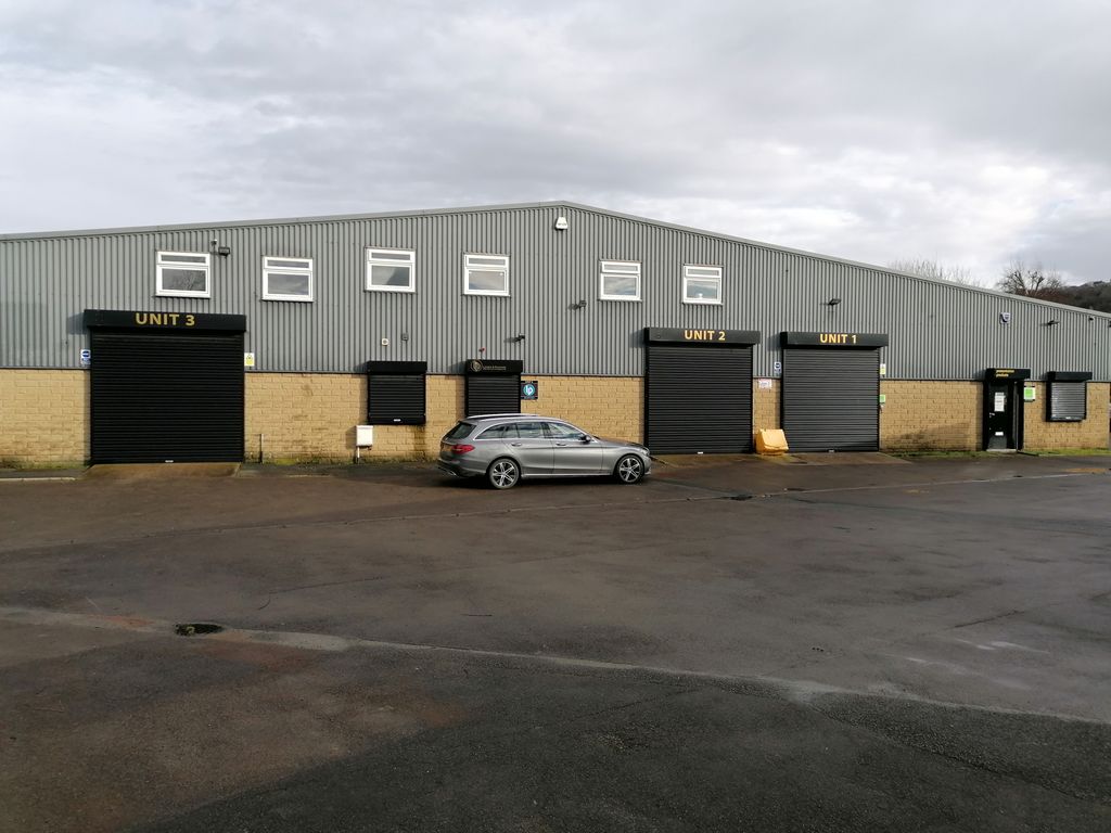 Light industrial to let in Dockfield Road, Shipley BD17, £24,500 pa