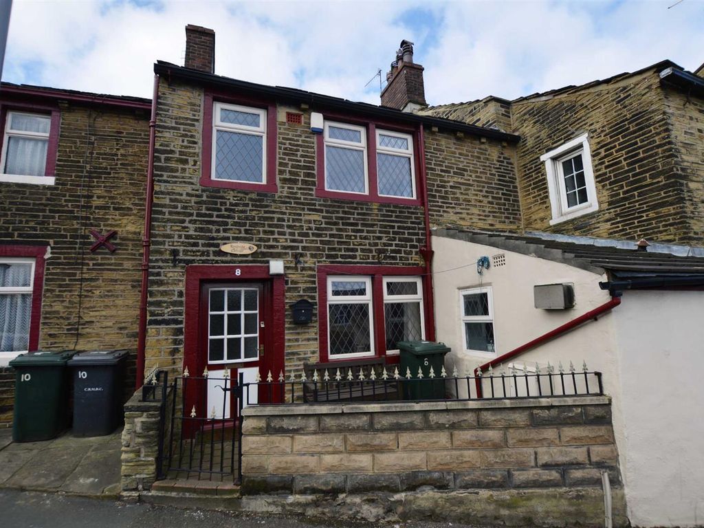 2 bed terraced house for sale in Thorp Garth, Idle, Bradford BD10 Zoopla