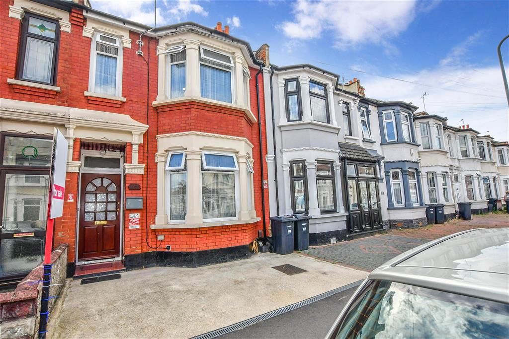 4 bed terraced house for sale in Henley Road, Ilford, Essex IG1 Zoopla