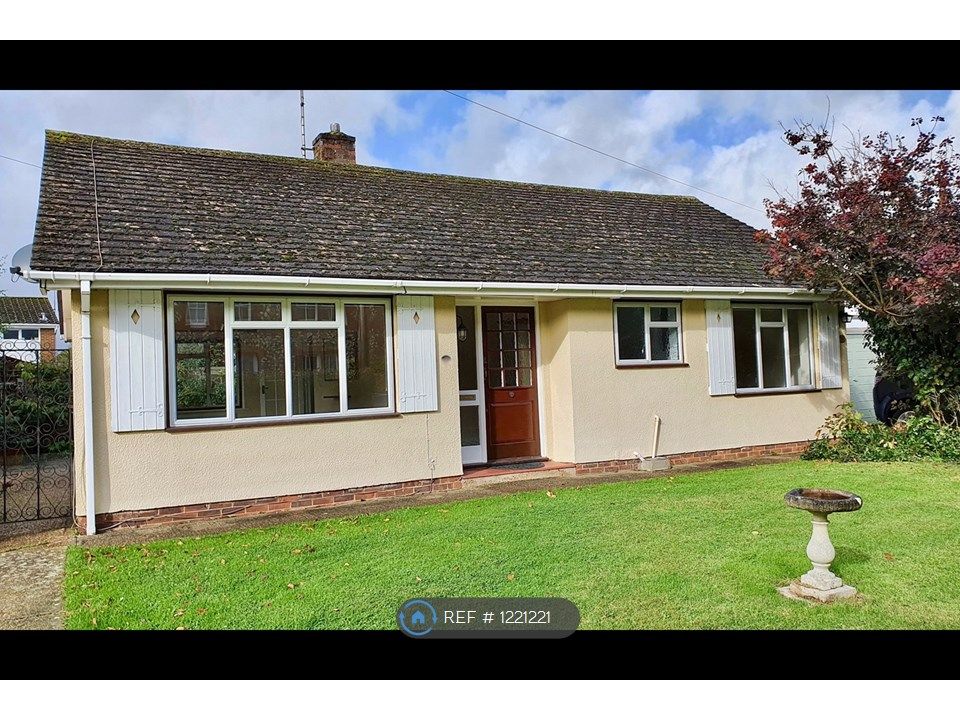 2 bed bungalow to rent in Church Lane, Upper Beeding, Steyning BN44