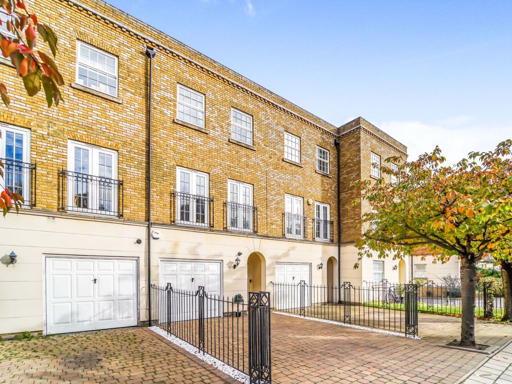 4 bed terraced house for sale in Chadwick Place, Surbiton KT6 Zoopla