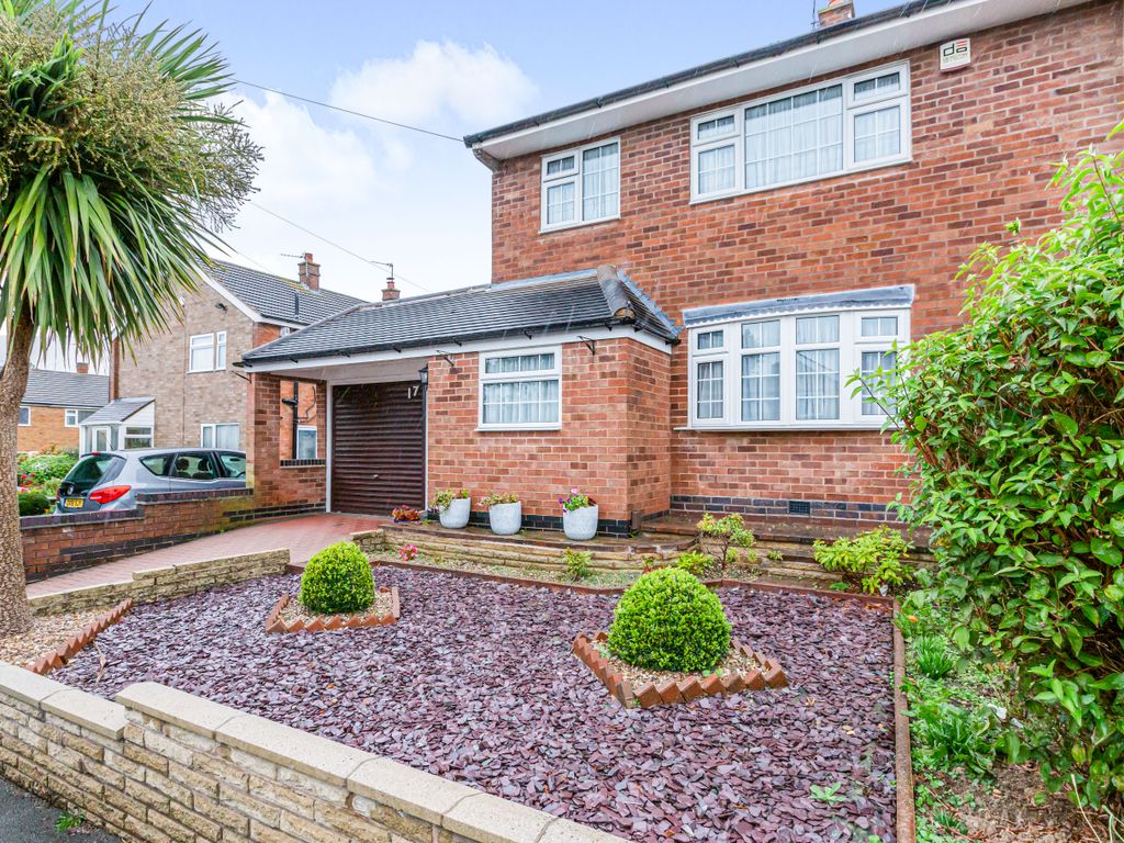 3 bed semidetached house for sale in Halcroft Rise, Wigston LE18 Zoopla