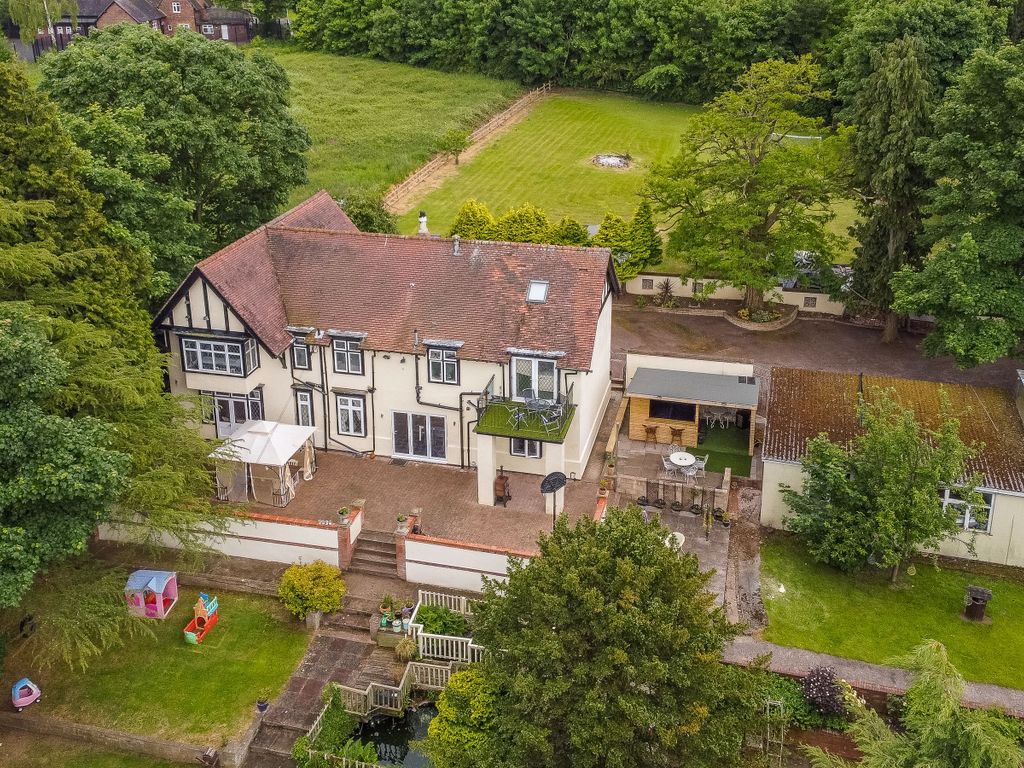 6 bed detached house for sale in Rugeley Road, Armitage, Rugeley WS15