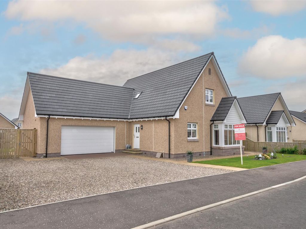 4 bed detached house for sale in Merlin Grove, Forfar DD8, £330,000 Zoopla