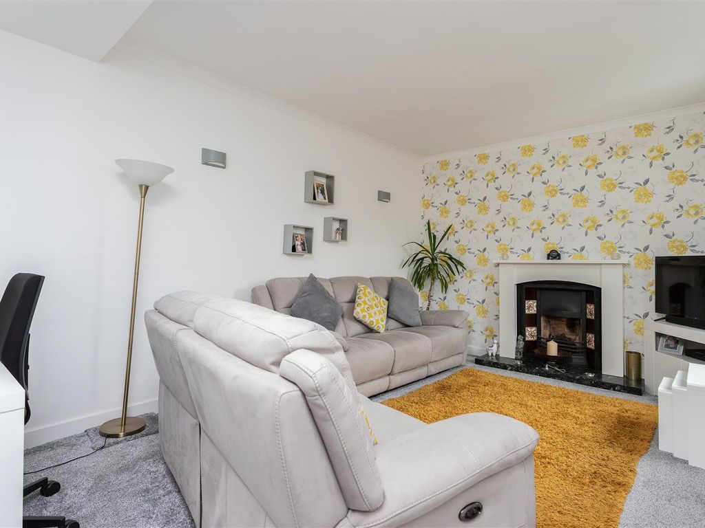 2 bed property for sale in Patons Lane, Dundee DD2 Zoopla