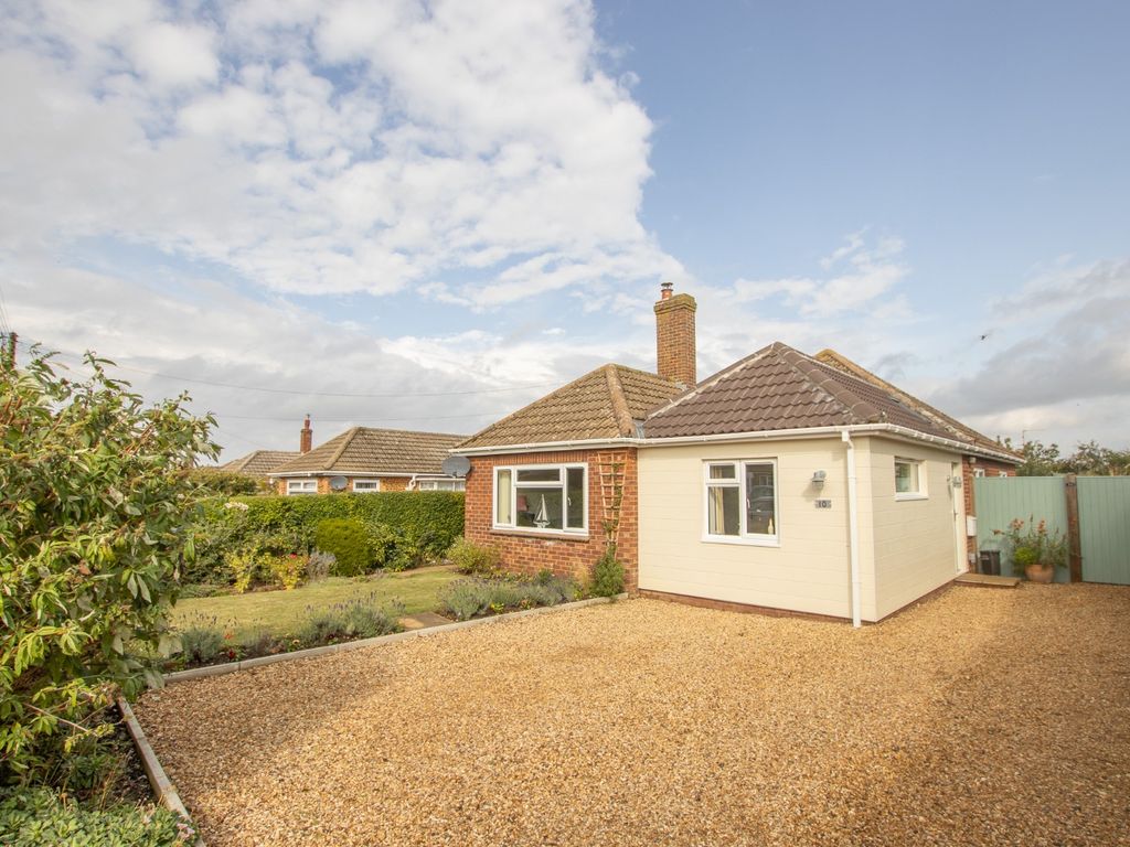 3 bed detached bungalow for sale in Peddars Drive, Hunstanton PE36, £