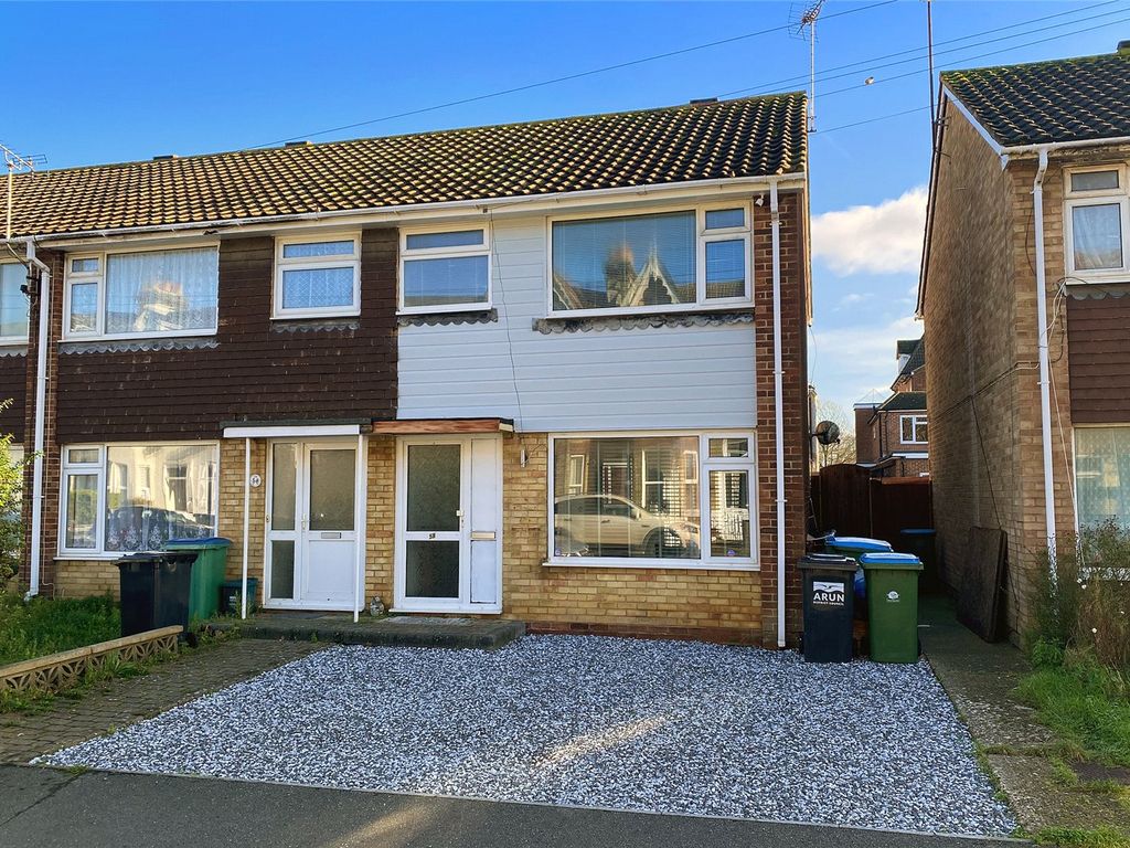 3 bed end terrace house for sale in Bayford Road, Littlehampton, West