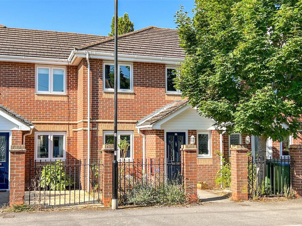 3 bed terraced house for sale in Hatley Road, Southampton SO18 Zoopla