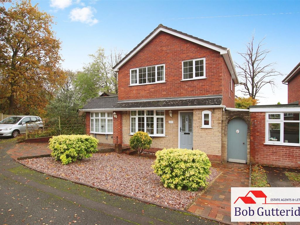 5 bed detached house for sale in Delamere Grove, Newcastle, Staffs ST5