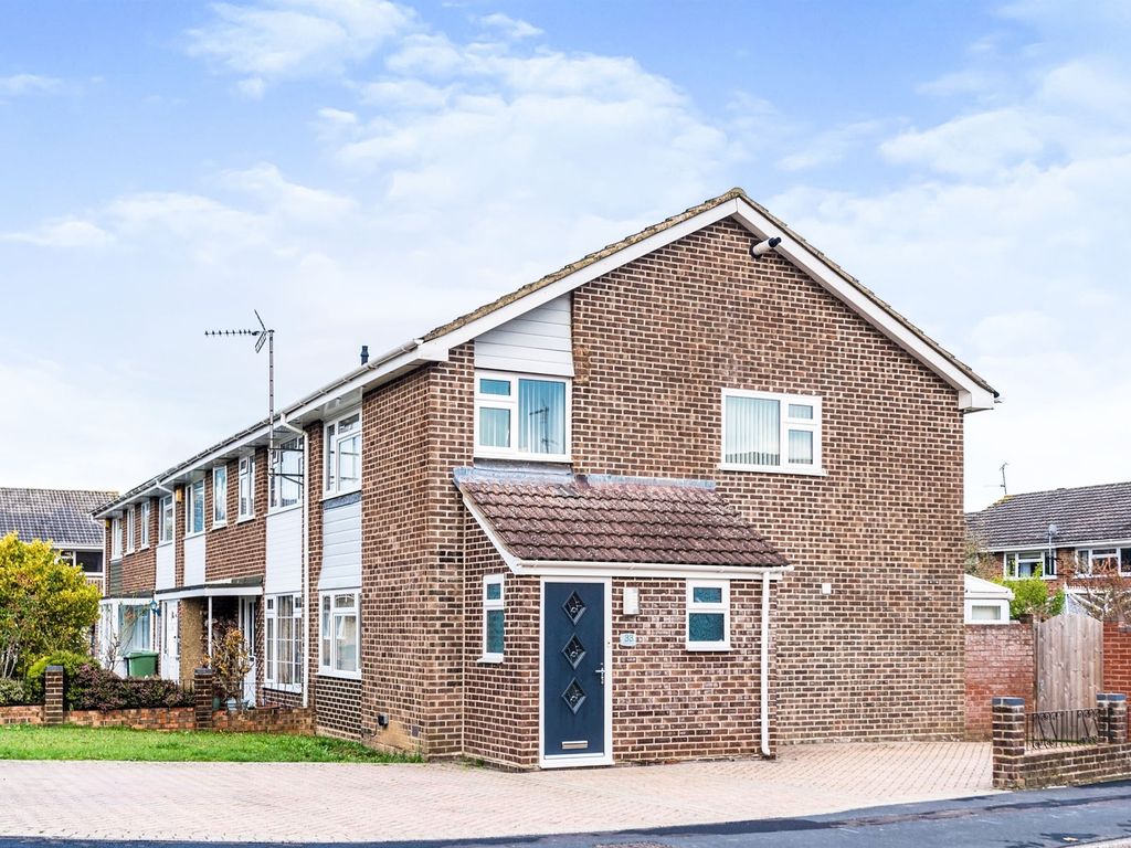 3 bed end terrace house for sale in Handel Close, Basingstoke RG22 Zoopla