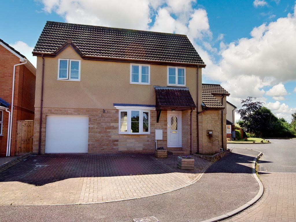 3 bed detached house for sale in St Peters Close, Ilton, Ilminster TA19