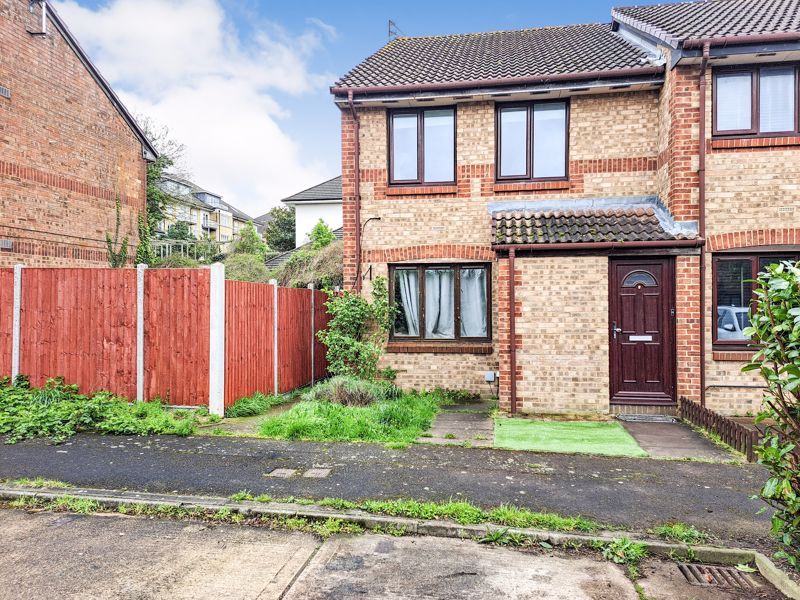 1 bed for sale in Hawthorne Crescent, West Drayton UB7, £260,000 Zoopla