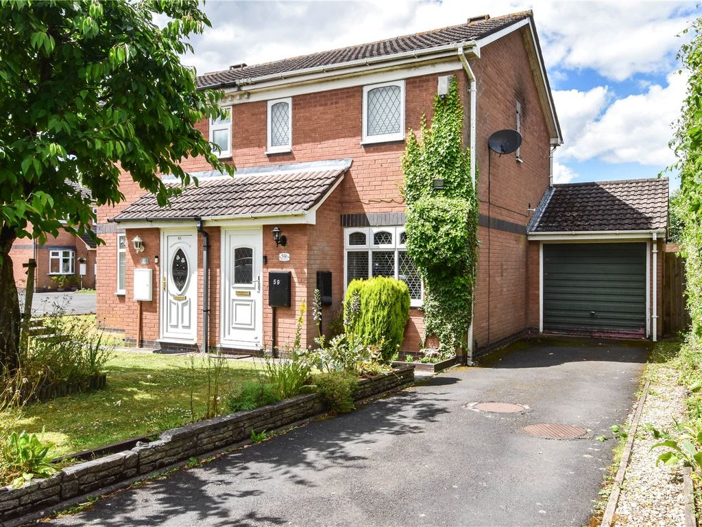 2 bed semidetached house to rent in Heathlands Grove, Northfield