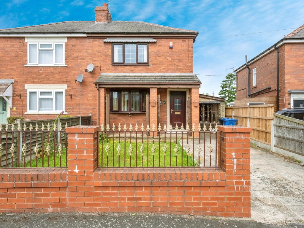 2 bed semidetached house for sale in Highfield Crescent, Thorne