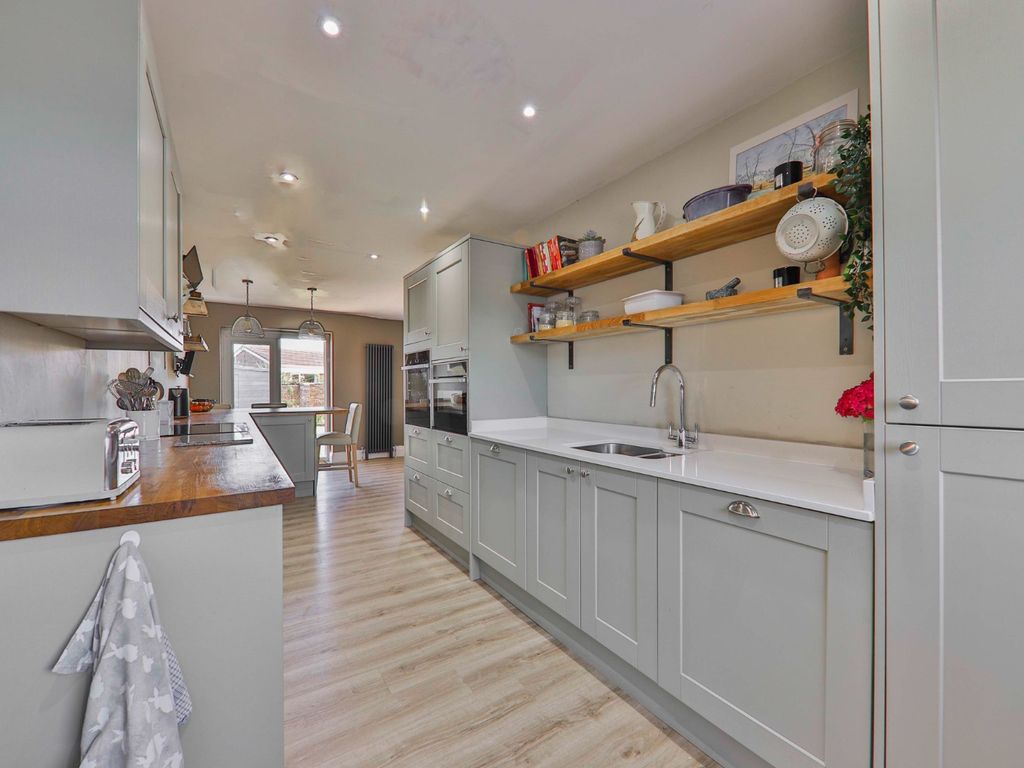 4 bed semidetached bungalow for sale in Beck Garth, Hedon, Hull, East