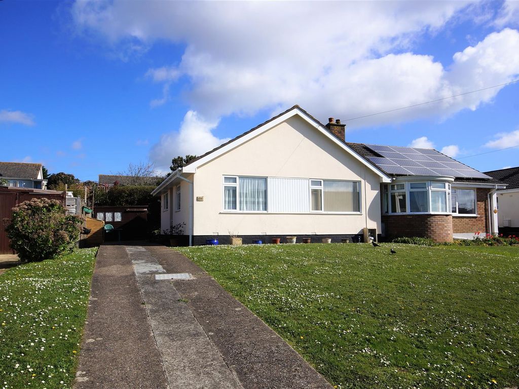 3 bed semidetached bungalow for sale in Scott Avenue, Appledore