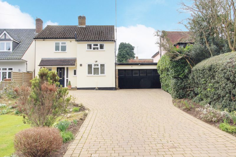 3 bed detached house for sale in Tolmers Road, Cuffley, Potters Bar EN6
