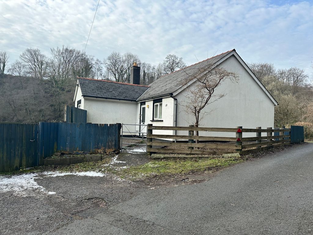 2 bed bungalow for sale in Tramroadside, Treharris CF46 Zoopla