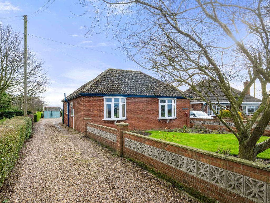 3 bed bungalow for sale in Outgate, Leverton, Boston PE22, £220,000