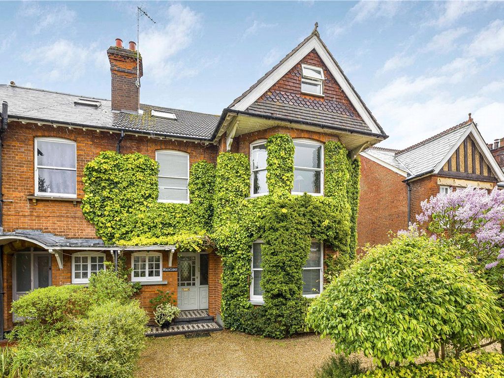 5 bed semidetached house for sale in Beaconsfield Road, St. Albans