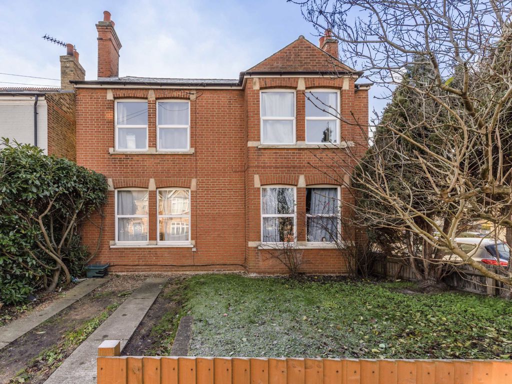 Detached house for sale in Bond Road, Tolworth, Surbiton KT6 Zoopla