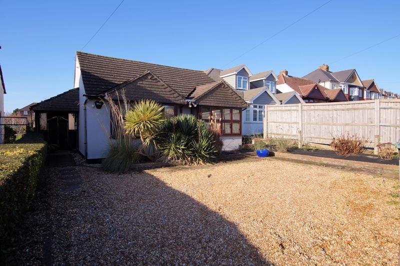 2 bed detached bungalow for sale in Hill Road, Portchester, Fareham