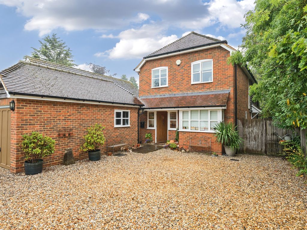 4 bed detached house for sale in Crown Lane, Old Basing, Basingstoke