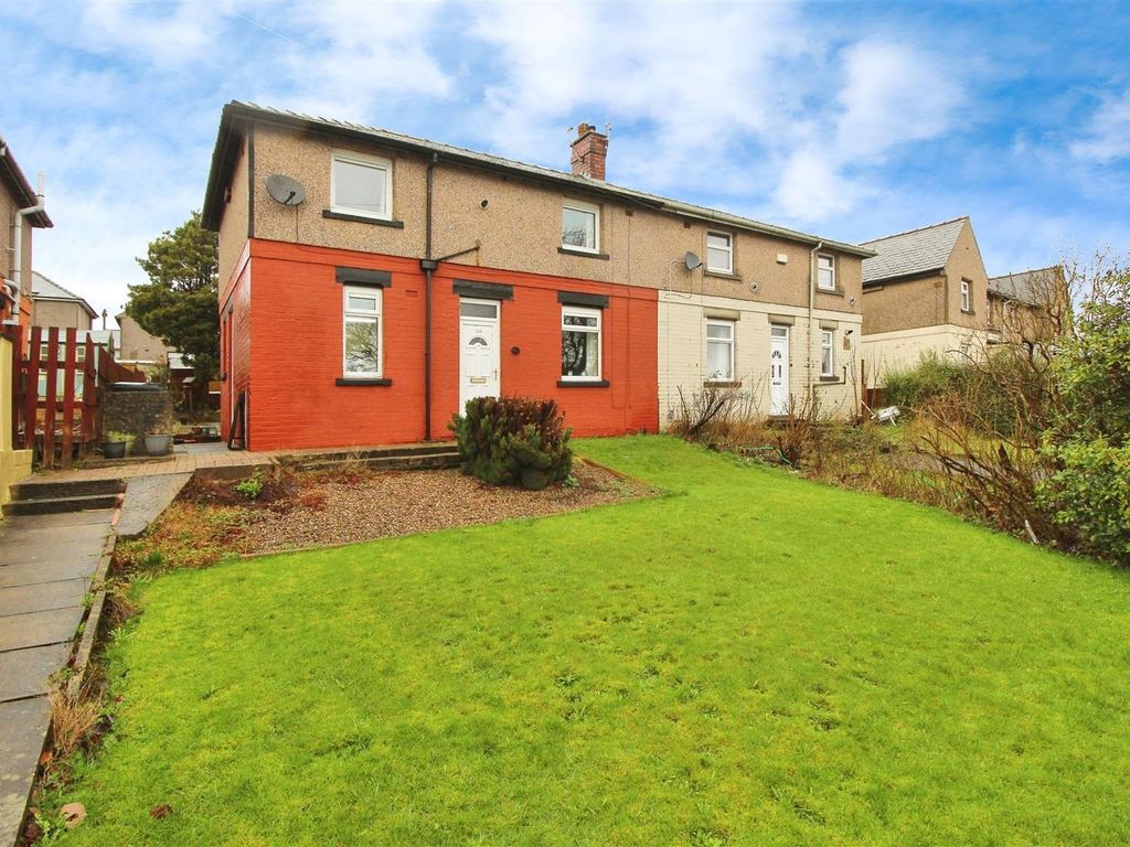 3 bed semidetached house for sale in Halifax Road, Bradford BD6, £
