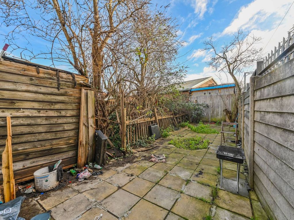 Skeltons Lane Leyton London E10  