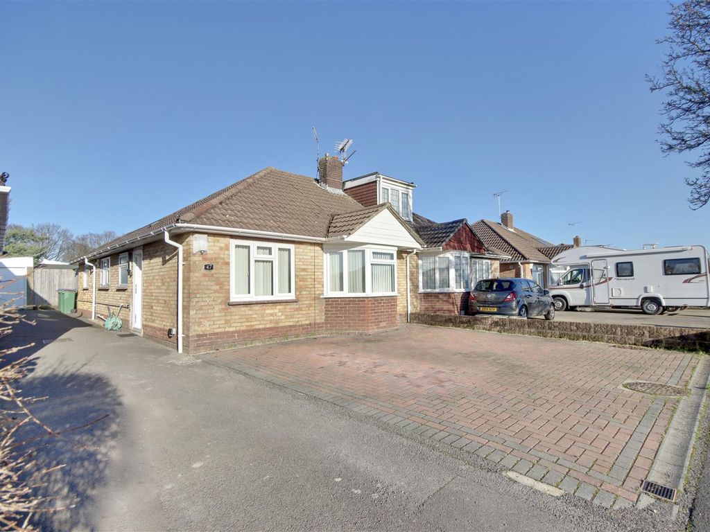 2 bed semidetached bungalow for sale in Abbey Road, Fareham PO15, £