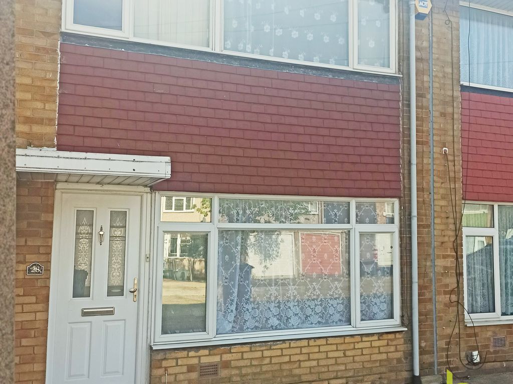 3 bed terraced house to rent in Byron Gardens, Tilbury RM18, £1,250 pcm Zoopla