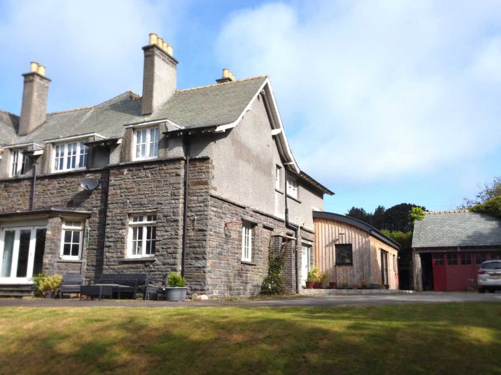 4 bed semidetached house for sale in Cliff Terrace, Aberystwyth SY23