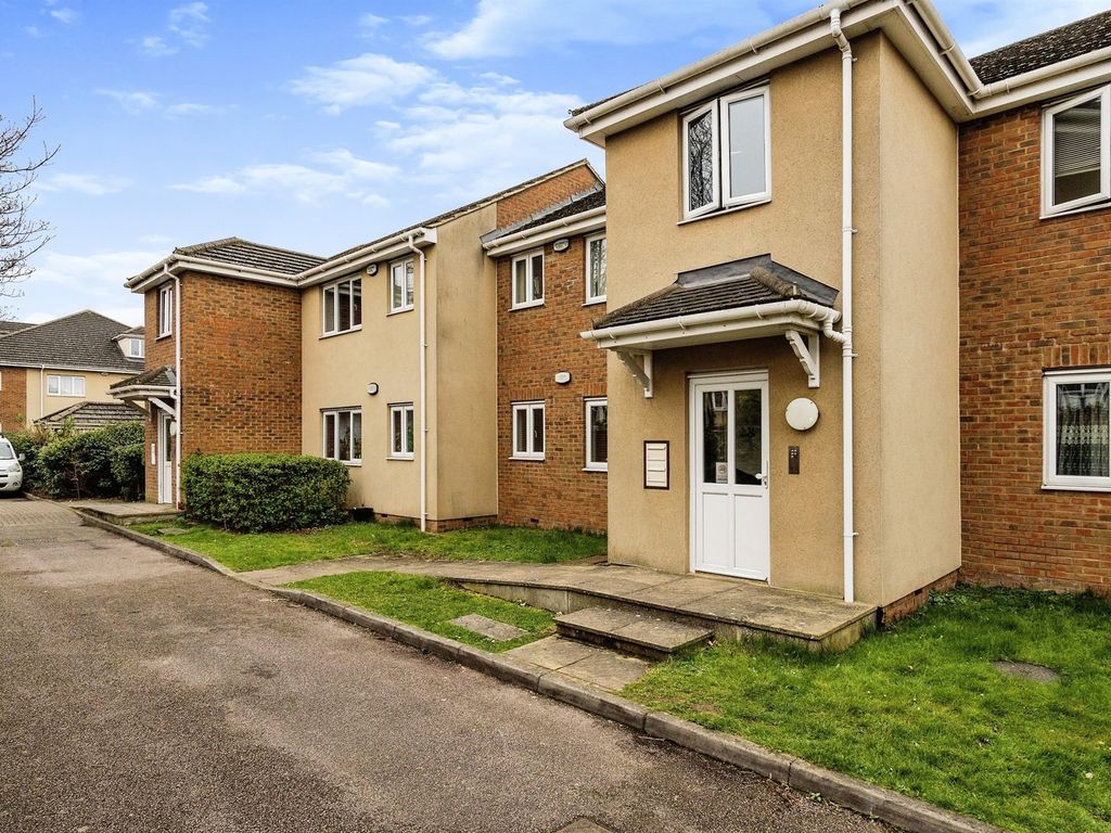1 bed flat for sale in Gardenia Avenue, Luton LU3 Zoopla
