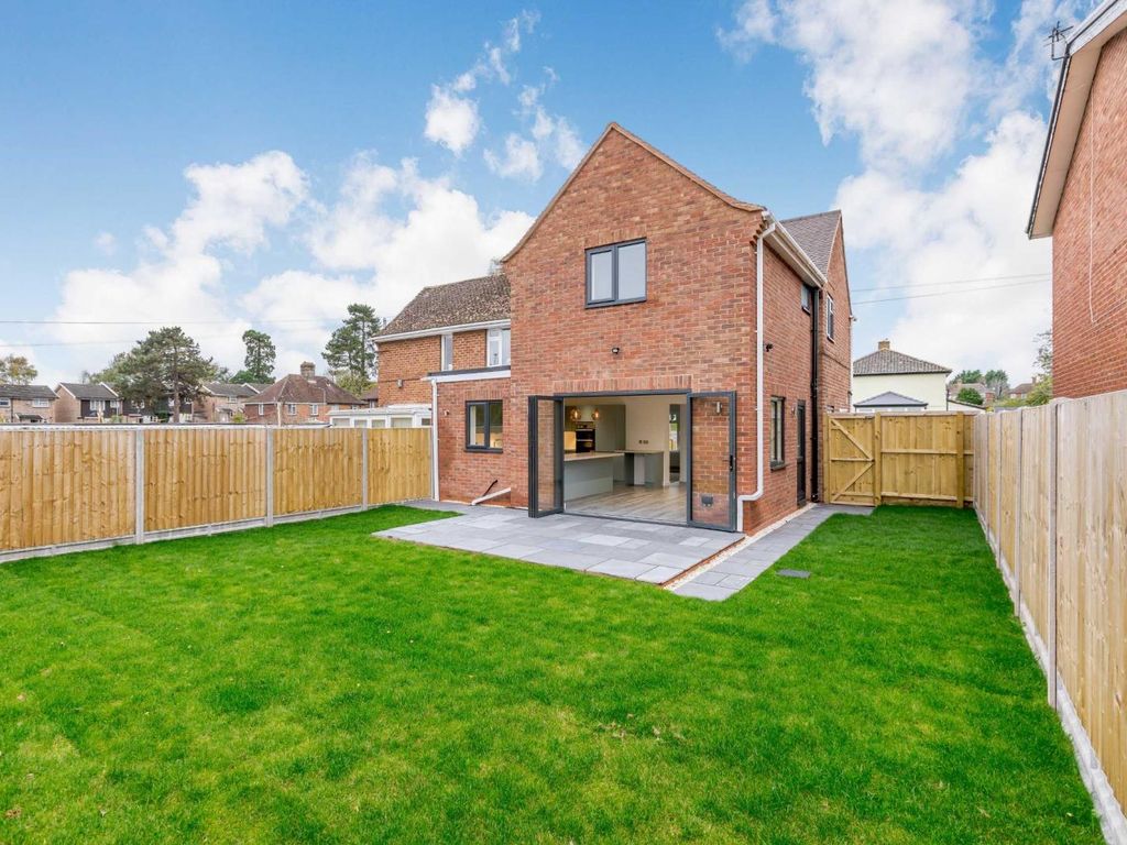 3 bed semidetached house for sale in Three Crosses Road, Ross On Wye, Herefordshire HR9 Zoopla