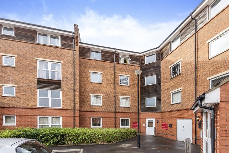 Yersin Court, Swindon, Wiltshire SN1  