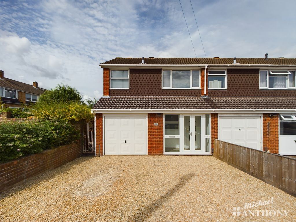 3 bed end terrace house for sale in Howard Avenue, Aylesbury