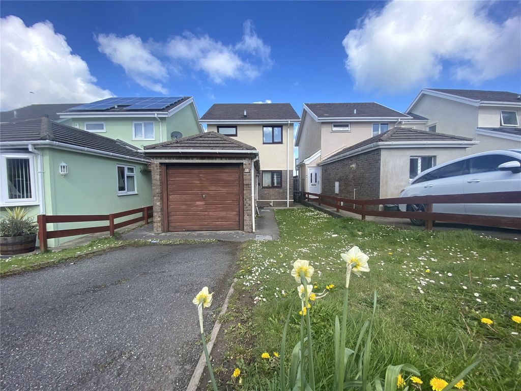 3 bed detached house for sale in Essex Road, Pembroke Dock