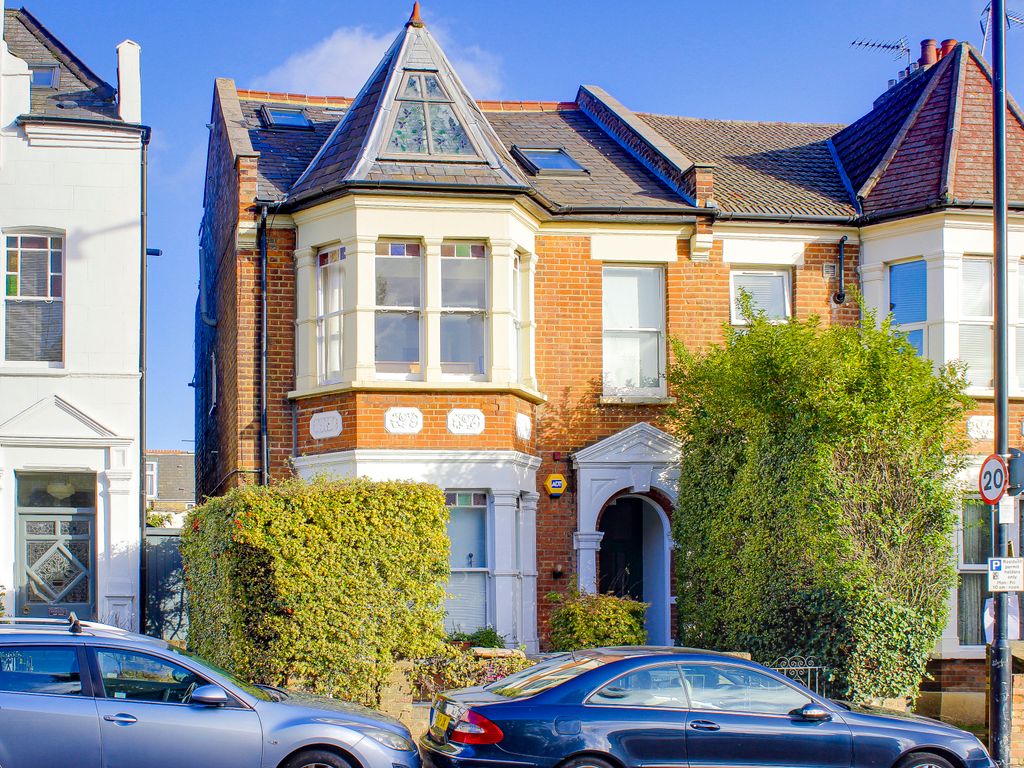 Ferme Park Road, Crouch End N8  